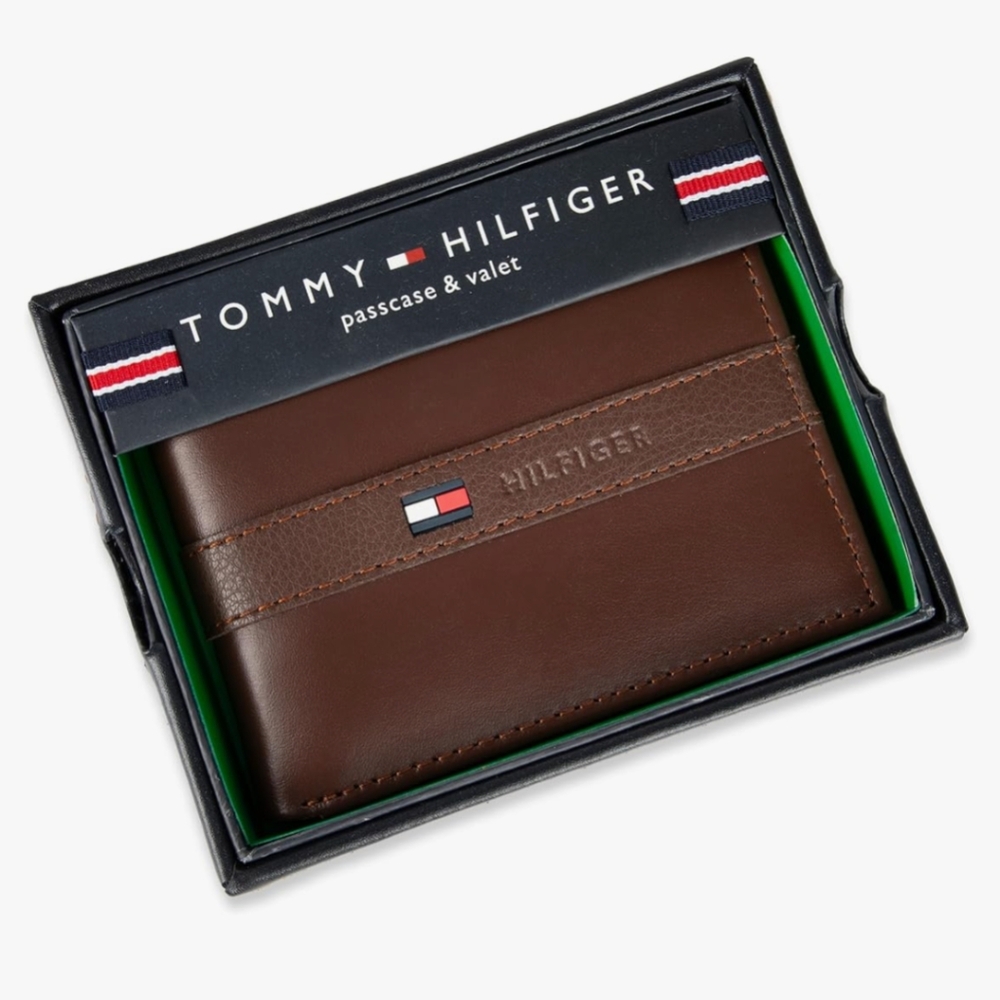 Tommy Hilfiger Men's Wallet, Cognac Color, NWT, in Box